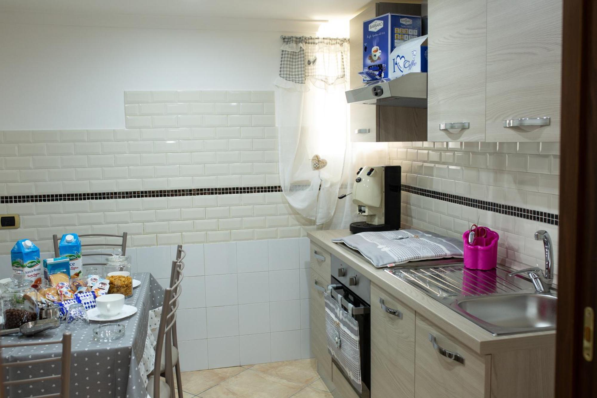 Dimora De Curtis Apartment เนเปิลส์ ภายนอก รูปภาพ